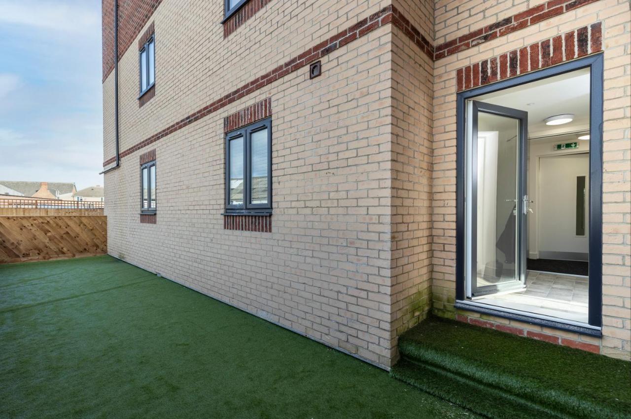 Avery House 1 - One Bedroom With Outdoor Terrace Darlington  Bagian luar foto